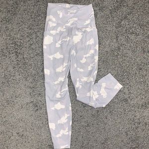 White Camo 7/8 Leggings
